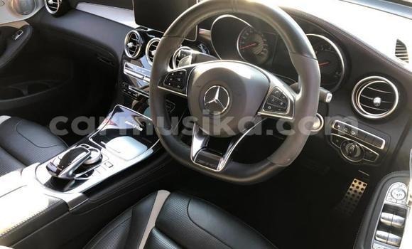 Acheter Occasion Voiture Mercedes‒Benz CLS-klasse Blanc à Beitbridge, Matabeleland South Acheter Occasion Voiture Mercedes‒Benz CLS-klasse Blanc à Beitbridge, Matabeleland South