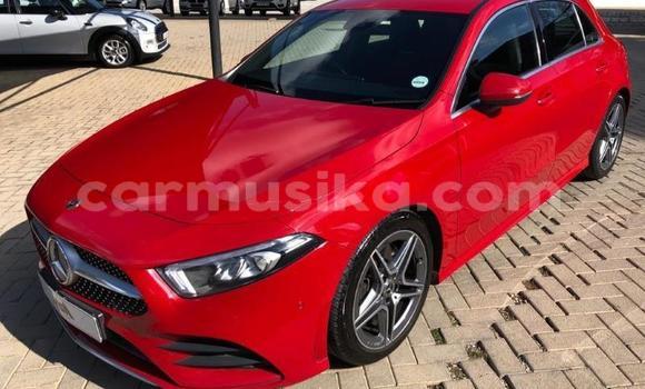 Tenga Tsaru Mercedes‒Benz C-klasse AMG Tsvuku Mota in Beitbridge in Matabeleland South Tenga Tsaru Mercedes‒Benz C-klasse AMG Tsvuku Mota in Beitbridge in Matabeleland South