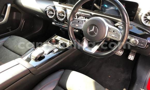 Tenga Tsaru Mercedes‒Benz C-klasse AMG Tsvuku Mota in Beitbridge in Matabeleland South Tenga Tsaru Mercedes‒Benz C-klasse AMG Tsvuku Mota in Beitbridge in Matabeleland South