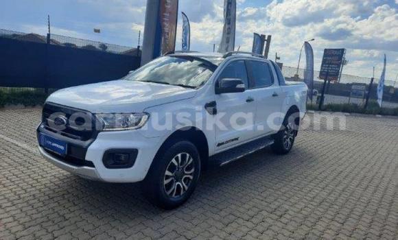 Nunua Ilio tumika Ford Ranger Nyeupe Gari ndani ya Beitbridge nchini Matabeleland Kusini Nunua Ilio tumika Ford Ranger Nyeupe Gari ndani ya Beitbridge nchini Matabeleland Kusini