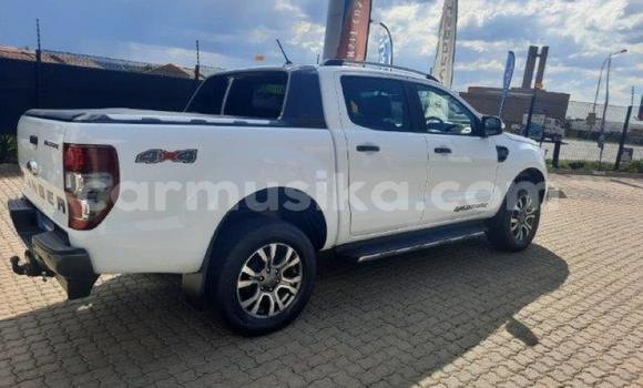 Nunua Ilio tumika Ford Ranger Nyeupe Gari ndani ya Beitbridge nchini Matabeleland Kusini Nunua Ilio tumika Ford Ranger Nyeupe Gari ndani ya Beitbridge nchini Matabeleland Kusini