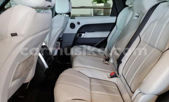 Tenga Tsaru Land Rover Range Rover Evoque Bhurawuni Mota in Beitbridge in Matabeleland South Tenga Tsaru Land Rover Range Rover Evoque Bhurawuni Mota in Beitbridge in Matabeleland South