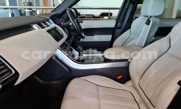 Tenga Tsaru Land Rover Range Rover Evoque Bhurawuni Mota in Beitbridge in Matabeleland South Tenga Tsaru Land Rover Range Rover Evoque Bhurawuni Mota in Beitbridge in Matabeleland South