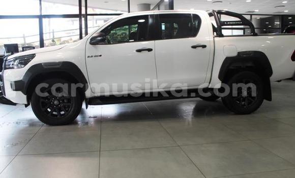 Acheter Occasion Voiture Toyota Hilux Blanc à Beitbridge, Matabeleland South Acheter Occasion Voiture Toyota Hilux Blanc à Beitbridge, Matabeleland South