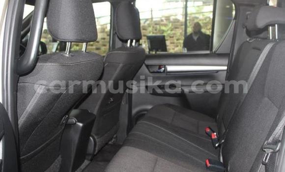 Acheter Occasion Voiture Toyota Hilux Blanc à Beitbridge, Matabeleland South Acheter Occasion Voiture Toyota Hilux Blanc à Beitbridge, Matabeleland South