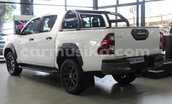 Acheter Occasion Voiture Toyota Hilux Blanc à Beitbridge, Matabeleland South Acheter Occasion Voiture Toyota Hilux Blanc à Beitbridge, Matabeleland South