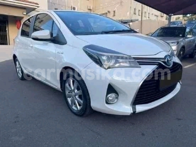 Big with watermark toyota yaris matabeleland south beitbridge 26292