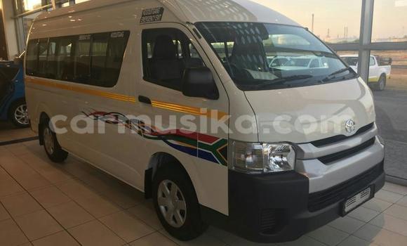 Nunua Ilio tumika Toyota Hiace Nyeupe Gari ndani ya Beitbridge nchini Matabeleland Kusini