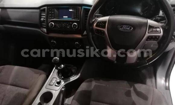 Acheter Occasion Voiture Ford Ranger Blanc à Beitbridge, Matabeleland South Acheter Occasion Voiture Ford Ranger Blanc à Beitbridge, Matabeleland South