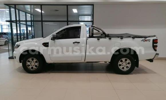 Acheter Occasion Voiture Ford Ranger Blanc à Beitbridge, Matabeleland South Acheter Occasion Voiture Ford Ranger Blanc à Beitbridge, Matabeleland South