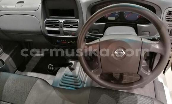 Acheter Occasion Voiture Nissan Hardbody Blanc à Beitbridge, Matabeleland South Acheter Occasion Voiture Nissan Hardbody Blanc à Beitbridge, Matabeleland South