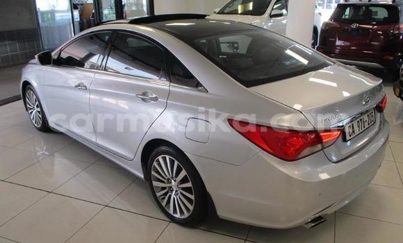 Buy Used Hyundai Sonata Silver Car in Beitbridge in Matabeleland South Buy Used Hyundai Sonata Silver Car in Beitbridge in Matabeleland South