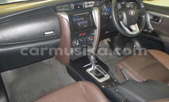 Buy Used Toyota Fortuner White Car in Beitbridge in Matabeleland South Buy Used Toyota Fortuner White Car in Beitbridge in Matabeleland South