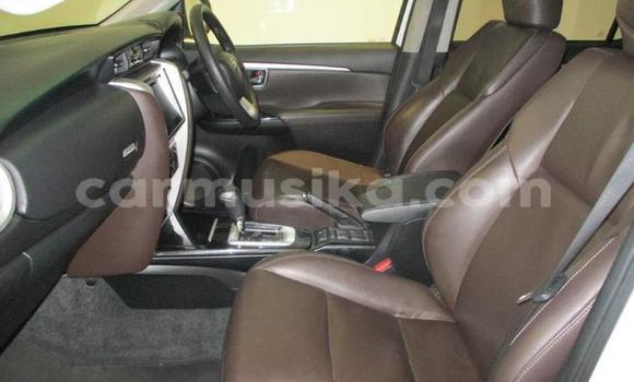 Buy Used Toyota Fortuner White Car in Beitbridge in Matabeleland South Buy Used Toyota Fortuner White Car in Beitbridge in Matabeleland South