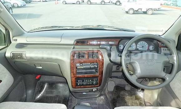 Acheter Occasion Voiture Toyota Noah Autre à Beitbridge, Matabeleland South Acheter Occasion Voiture Toyota Noah Autre à Beitbridge, Matabeleland South