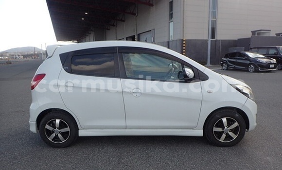 Acheter Occasion Voiture Suzuki Cervo Blanc à Beitbridge, Matabeleland South Acheter Occasion Voiture Suzuki Cervo Blanc à Beitbridge, Matabeleland South