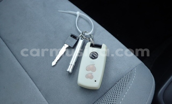 Acheter Occasion Voiture Suzuki Cervo Blanc à Beitbridge, Matabeleland South Acheter Occasion Voiture Suzuki Cervo Blanc à Beitbridge, Matabeleland South