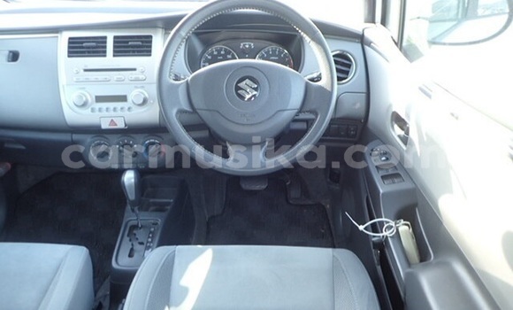 Acheter Occasion Voiture Suzuki Cervo Blanc à Beitbridge, Matabeleland South Acheter Occasion Voiture Suzuki Cervo Blanc à Beitbridge, Matabeleland South