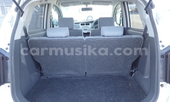 Acheter Occasion Voiture Suzuki Cervo Blanc à Beitbridge, Matabeleland South Acheter Occasion Voiture Suzuki Cervo Blanc à Beitbridge, Matabeleland South