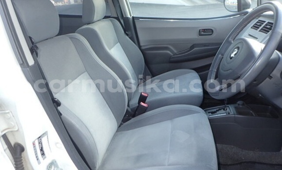 Acheter Occasion Voiture Suzuki Cervo Blanc à Beitbridge, Matabeleland South Acheter Occasion Voiture Suzuki Cervo Blanc à Beitbridge, Matabeleland South