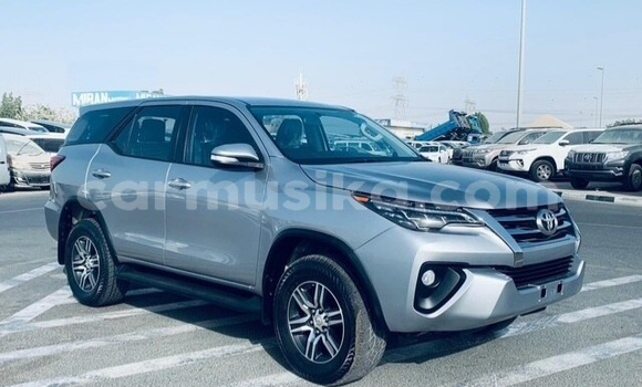 Tenga Tsaru Toyota Fortuner Sirivha Mota in Beitbridge in Matabeleland South