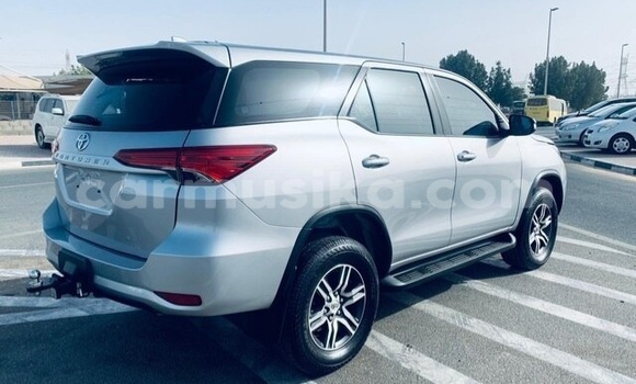 Buy Used Toyota Fortuner Silver Car in Beitbridge in Matabeleland South Buy Used Toyota Fortuner Silver Car in Beitbridge in Matabeleland South
