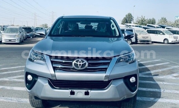 Buy Used Toyota Fortuner Silver Car in Beitbridge in Matabeleland South Buy Used Toyota Fortuner Silver Car in Beitbridge in Matabeleland South