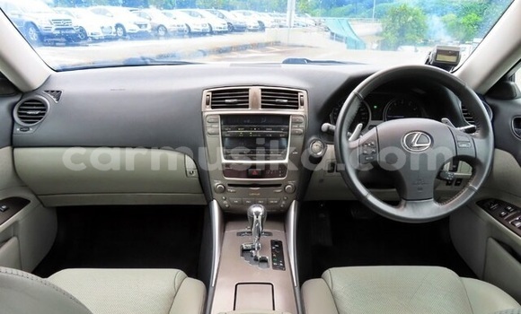 Tenga Tsaru Toyota Kluger Chena Mota in Beitbridge in Matabeleland South Tenga Tsaru Toyota Kluger Chena Mota in Beitbridge in Matabeleland South