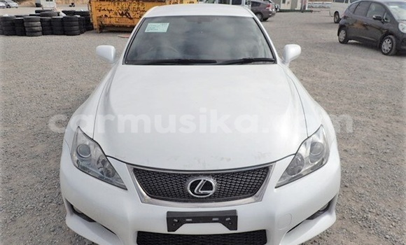 Tenga Tsaru Toyota Kluger Chena Mota in Beitbridge in Matabeleland South Tenga Tsaru Toyota Kluger Chena Mota in Beitbridge in Matabeleland South