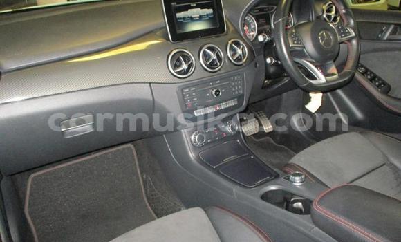 Acheter Occasion Voiture Mercedes‒Benz A-klasse Blanc à Beitbridge, Matabeleland South Acheter Occasion Voiture Mercedes‒Benz A-klasse Blanc à Beitbridge, Matabeleland South