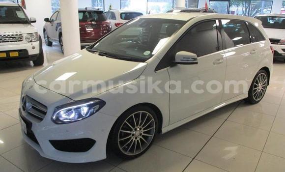 Acheter Occasion Voiture Mercedes‒Benz A-klasse Blanc à Beitbridge, Matabeleland South Acheter Occasion Voiture Mercedes‒Benz A-klasse Blanc à Beitbridge, Matabeleland South