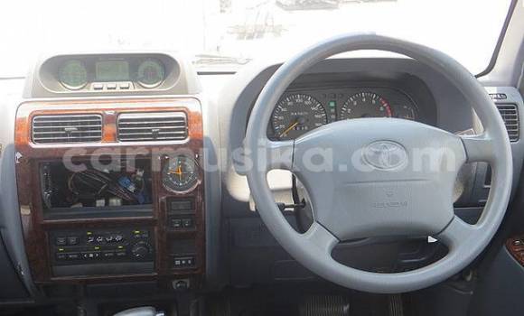 Buy Used Toyota Land Cruiser Prado White Car in Beitbridge in Matabeleland South Buy Used Toyota Land Cruiser Prado White Car in Beitbridge in Matabeleland South