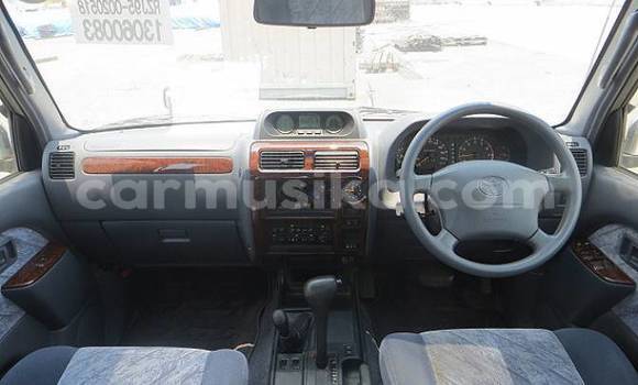 Buy Used Toyota Land Cruiser Prado White Car in Beitbridge in Matabeleland South Buy Used Toyota Land Cruiser Prado White Car in Beitbridge in Matabeleland South