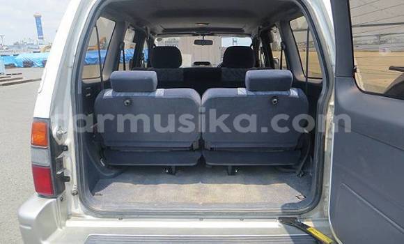 Buy Used Toyota Land Cruiser Prado White Car in Beitbridge in Matabeleland South Buy Used Toyota Land Cruiser Prado White Car in Beitbridge in Matabeleland South