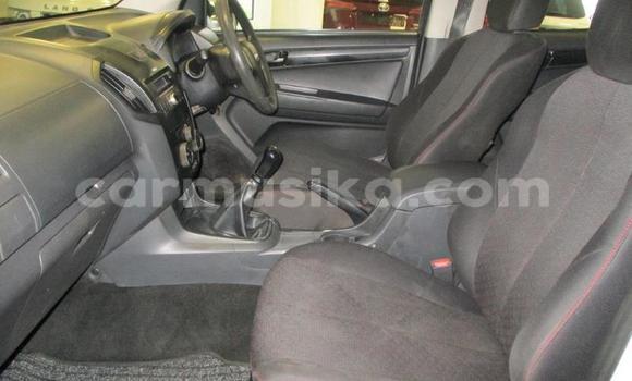 Tenga Tsaru Isuzu KB Chena Mota in Beitbridge in Matabeleland South Tenga Tsaru Isuzu KB Chena Mota in Beitbridge in Matabeleland South