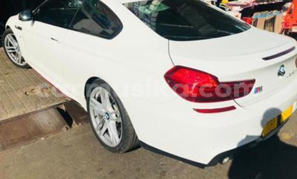 Acheter Occasion Voiture BMW M5 Blanc à Beitbridge, Matabeleland South Acheter Occasion Voiture BMW M5 Blanc à Beitbridge, Matabeleland South