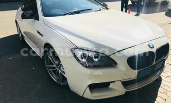 Acheter Occasion Voiture BMW M5 Blanc à Beitbridge, Matabeleland South Acheter Occasion Voiture BMW M5 Blanc à Beitbridge, Matabeleland South