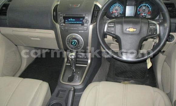 Acheter Occasion Voiture Chevrolet TrailBlazer Blanc à Beitbridge, Matabeleland South Acheter Occasion Voiture Chevrolet TrailBlazer Blanc à Beitbridge, Matabeleland South