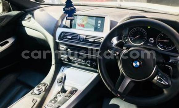 Acheter Occasion Voiture BMW M5 Blanc à Beitbridge, Matabeleland South Acheter Occasion Voiture BMW M5 Blanc à Beitbridge, Matabeleland South