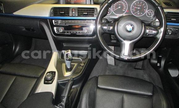 Tenga Tsaru BMW 3–Series Sirivha Mota in Beitbridge in Matabeleland South Tenga Tsaru BMW 3–Series Sirivha Mota in Beitbridge in Matabeleland South