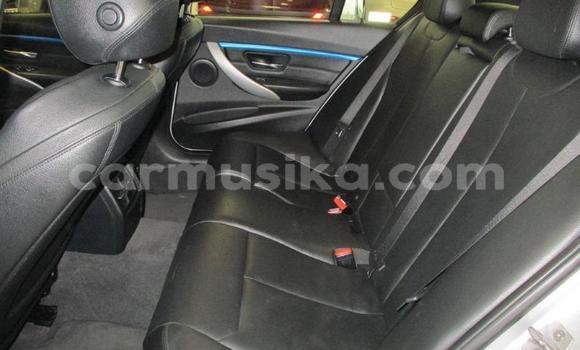 Tenga Tsaru BMW 3–Series Sirivha Mota in Beitbridge in Matabeleland South Tenga Tsaru BMW 3–Series Sirivha Mota in Beitbridge in Matabeleland South