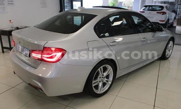 Tenga Tsaru BMW 3–Series Sirivha Mota in Beitbridge in Matabeleland South Tenga Tsaru BMW 3–Series Sirivha Mota in Beitbridge in Matabeleland South