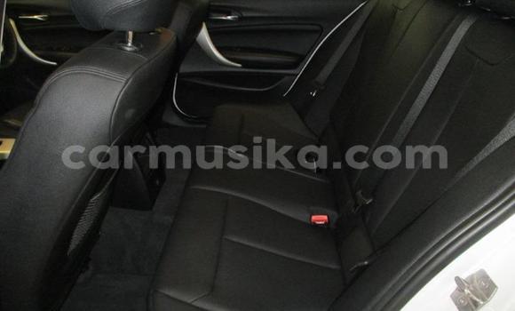 Acheter Occasion Voiture BMW 1-Series Blanc à Beitbridge, Matabeleland South Acheter Occasion Voiture BMW 1-Series Blanc à Beitbridge, Matabeleland South