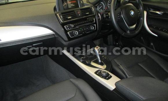 Acheter Occasion Voiture BMW 1-Series Blanc à Beitbridge, Matabeleland South Acheter Occasion Voiture BMW 1-Series Blanc à Beitbridge, Matabeleland South