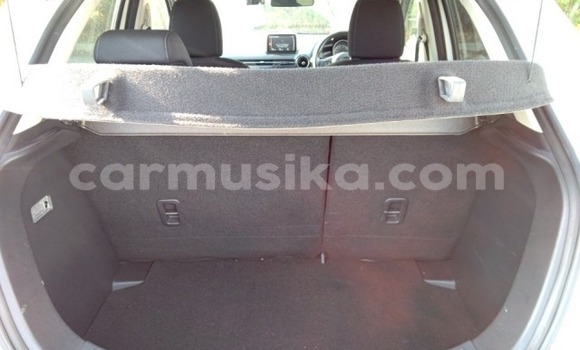 Tenga Tsaru Mazda Demio Chena Mota in Beitbridge in Matabeleland South Tenga Tsaru Mazda Demio Chena Mota in Beitbridge in Matabeleland South