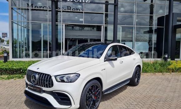 Buy Used Mercedes‒Benz GLC Coupe White Car in Beitbridge in Matabeleland South Buy Used Mercedes‒Benz GLC Coupe White Car in Beitbridge in Matabeleland South