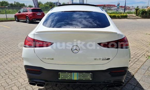 Buy Used Mercedes‒Benz GLC Coupe White Car in Beitbridge in Matabeleland South Buy Used Mercedes‒Benz GLC Coupe White Car in Beitbridge in Matabeleland South