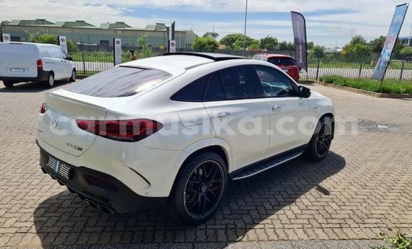Buy Used Mercedes‒Benz GLC Coupe White Car in Beitbridge in Matabeleland South Buy Used Mercedes‒Benz GLC Coupe White Car in Beitbridge in Matabeleland South