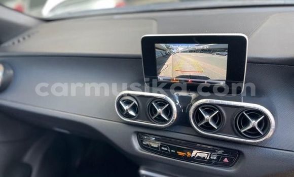 Buy Used Mercedes‒Benz M–Class White Car in Beitbridge in Matabeleland South Buy Used Mercedes‒Benz M–Class White Car in Beitbridge in Matabeleland South