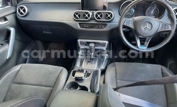 Buy Used Mercedes‒Benz M–Class White Car in Beitbridge in Matabeleland South Buy Used Mercedes‒Benz M–Class White Car in Beitbridge in Matabeleland South